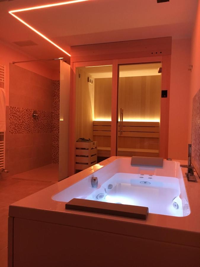 Suite Spa Bath Sauna